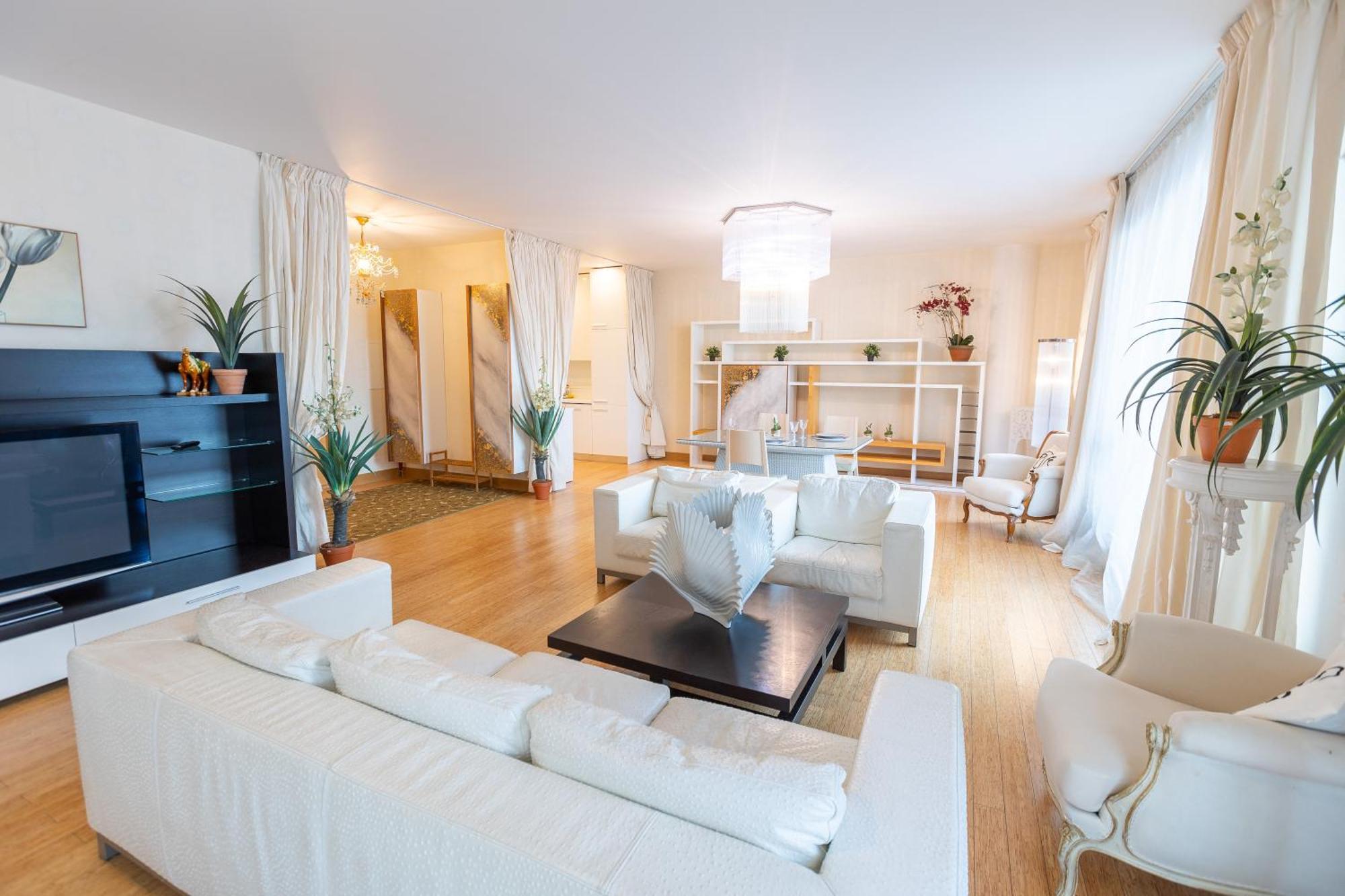 Royal Suites Whith Free Parking Ρίγα Εξωτερικό φωτογραφία