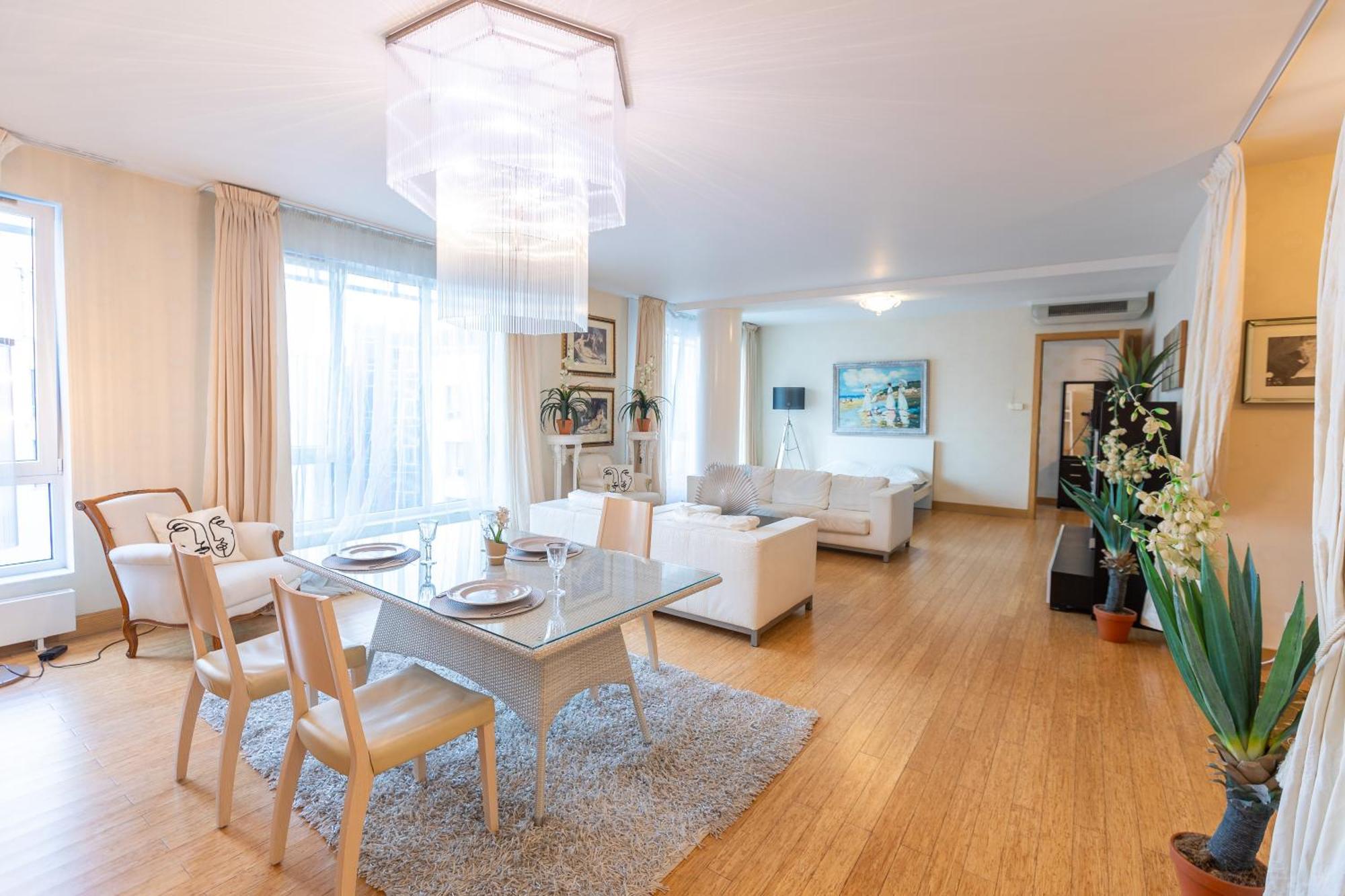 Royal Suites Whith Free Parking Ρίγα Εξωτερικό φωτογραφία