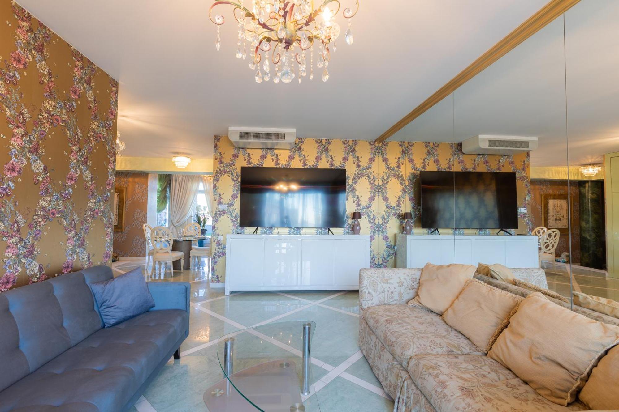 Royal Suites Whith Free Parking Ρίγα Εξωτερικό φωτογραφία